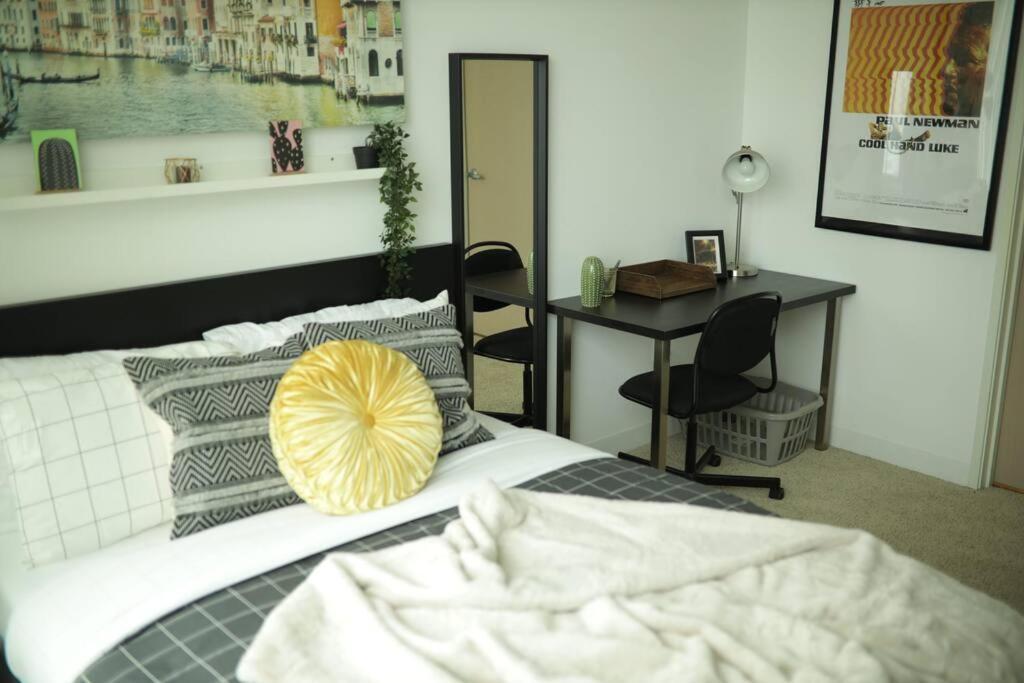 Apartamento Beautiful High Rise In Sunny La